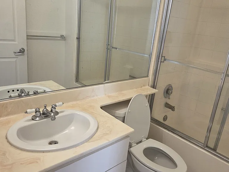 19350 Sherman Way #334 — Photo 3