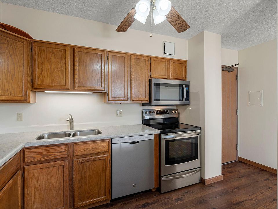 1st image of 7600 Golden Valley Rd APT 1004