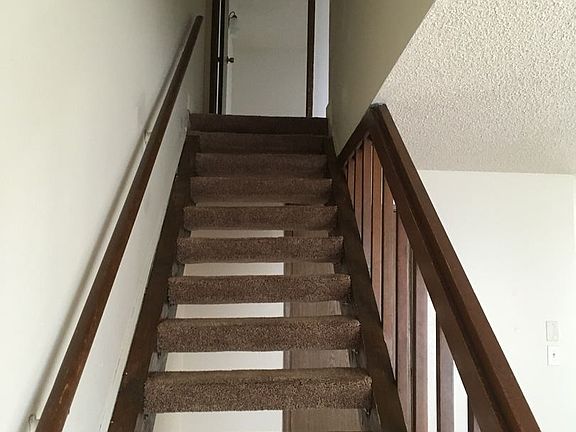4th image of 6106 29th St NE