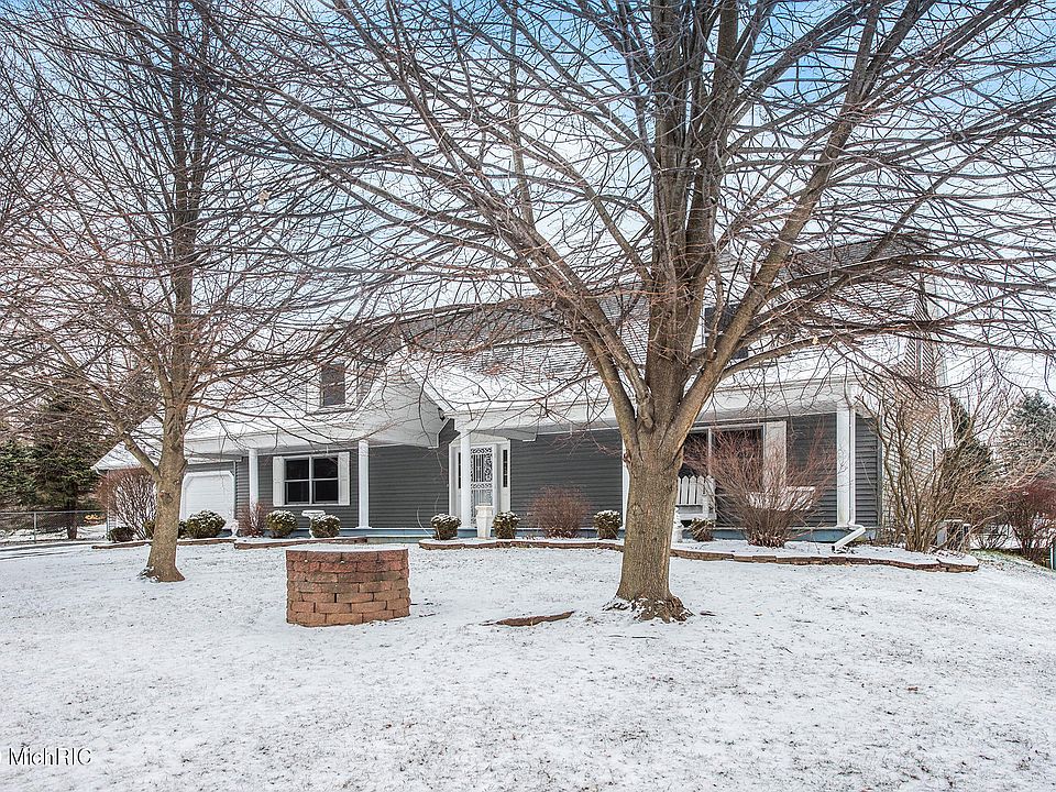 1st image of 118 Hanson Dr