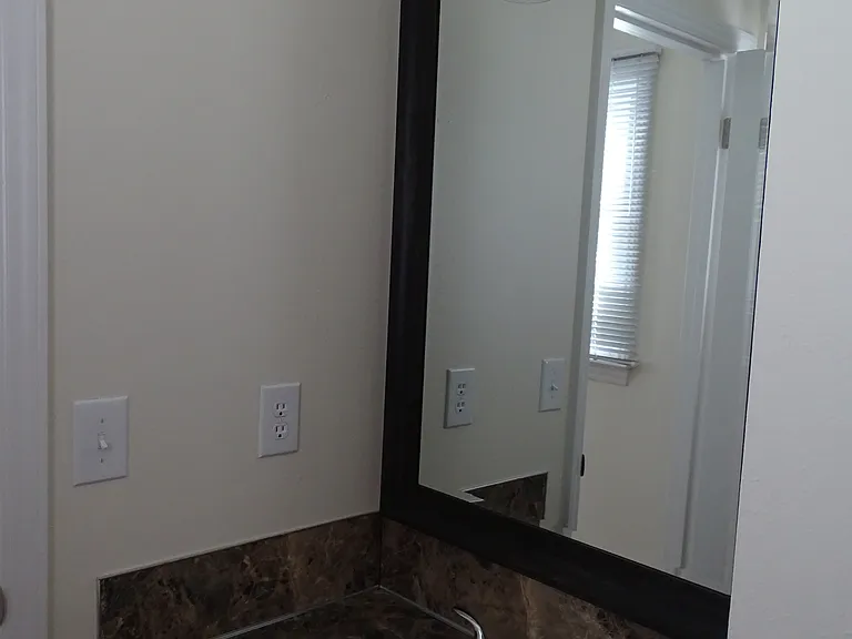 5694 Claridge Dr — Photo 14