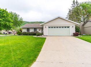 728 Pleasant Ct, Onalaska, WI 54650