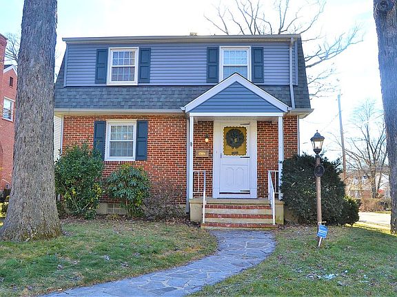 3rd image of 215 N Beechwood Ave