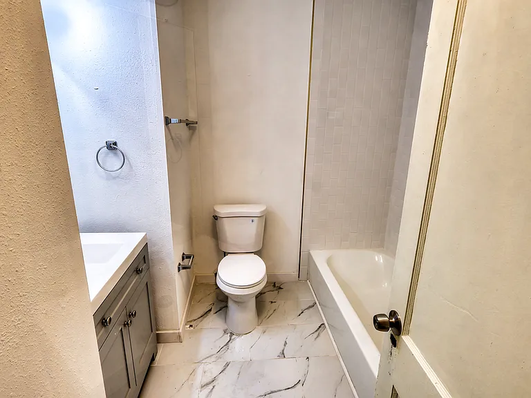 4015 N Seminole Ave #5 — Photo 25