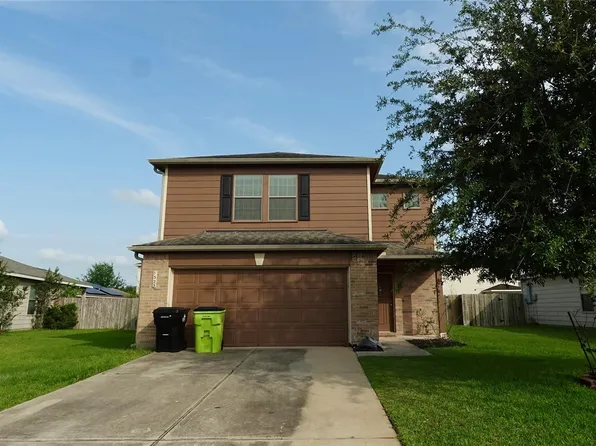 1323 Kane Ct, Rosenberg, TX 77471