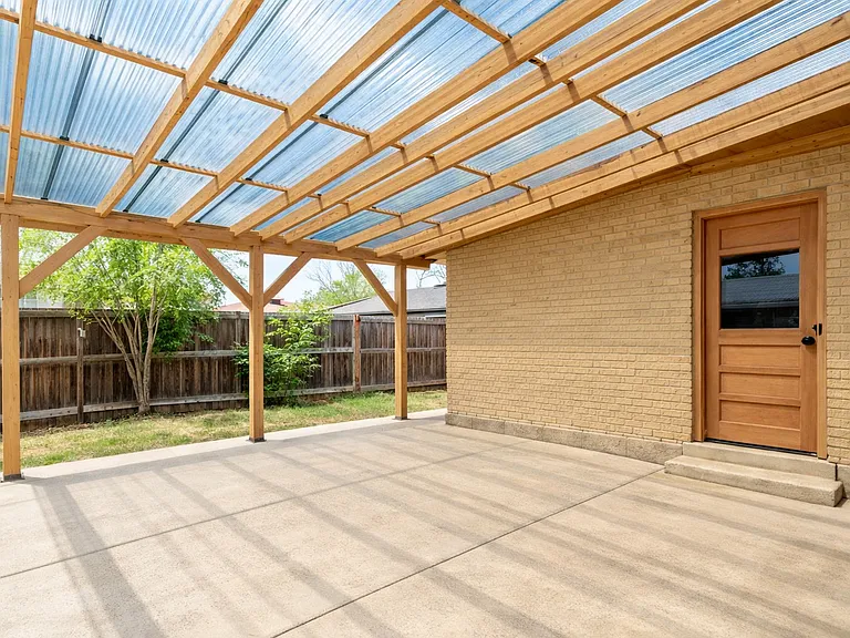848 Ogden Cir — Photo 11