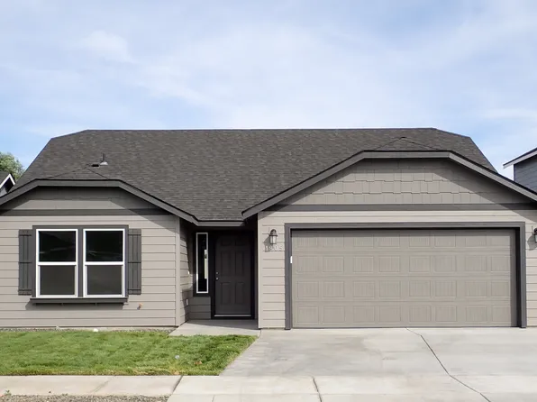 1905 Oak Rd, Moses Lake, WA 98837