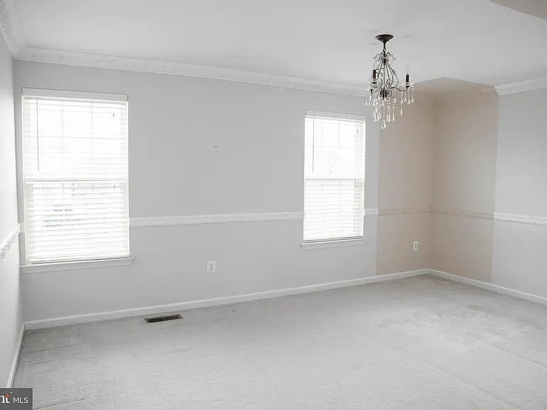18136 Prestwick Ter — Photo 46