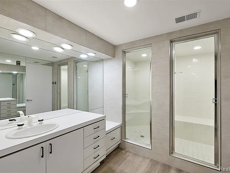 1756 Alexander Dr — Photo 29
