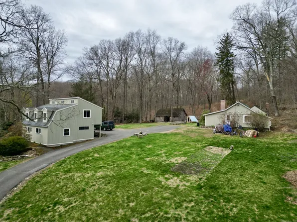 90 Weekeepeemee Road, Bethlehem, CT 06751