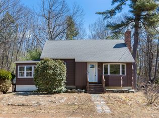 422 Mitchell Rd, Cape Elizabeth, ME 04107