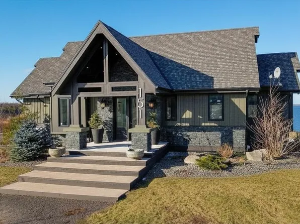 151 Sunset Dr, Charlotte Parish, PE C1E 2X8