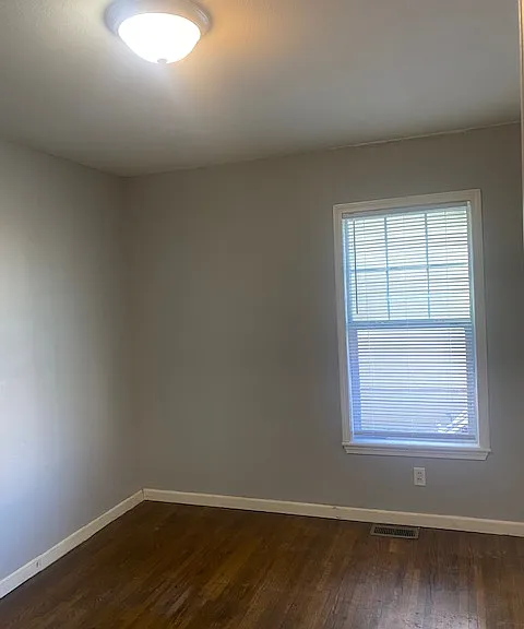 1413 N Indianapolis Ave — Photo 4