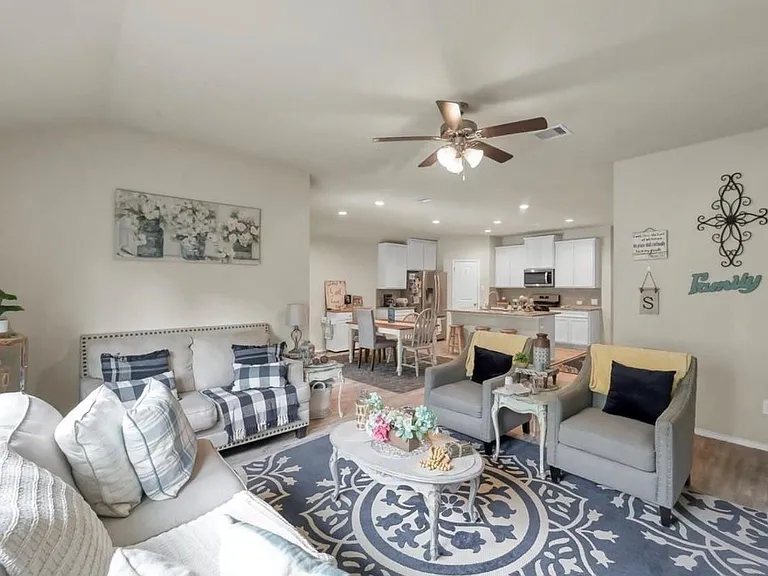 2290 Strong Horse Dr — Photo 9