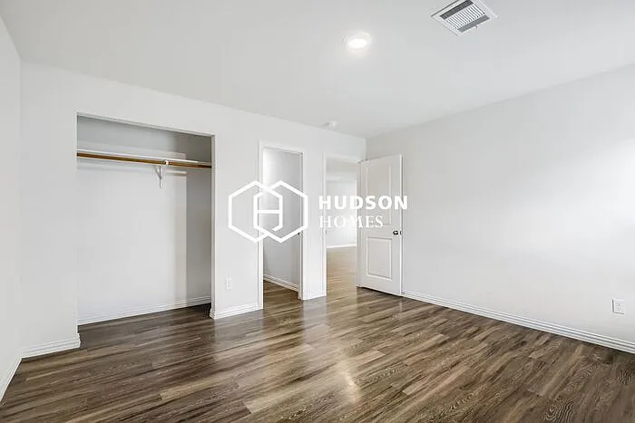 518 S Knob St #B — Photo 9