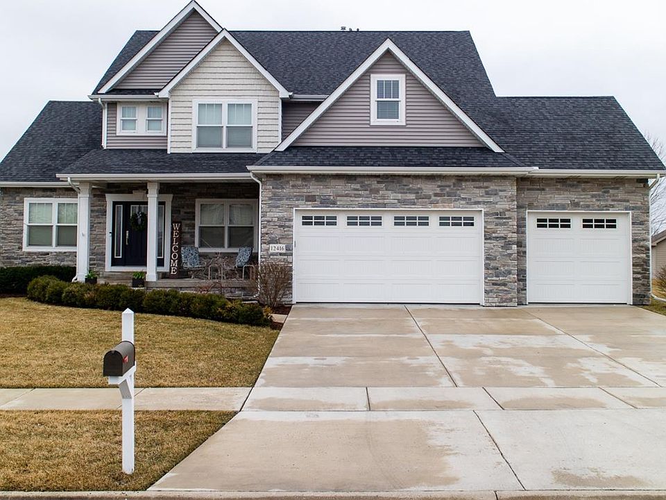 1st image of 12416 W 105th Cir