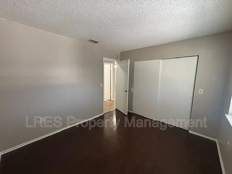 4564 Pheasant Run Dr — Photo 14