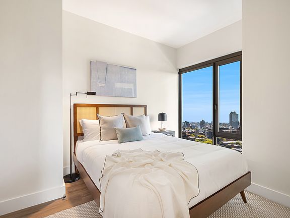 4th image of 19 Rockwell Pl #7E