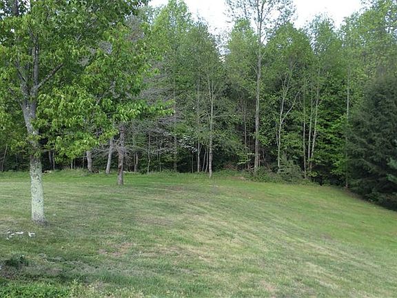 5th image of 7 Hickory Dr