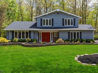 34 Olsen Dr, Warren, NJ 07059