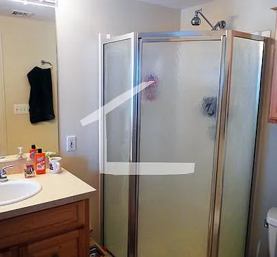 25 Raymond St #3 — Photo 9