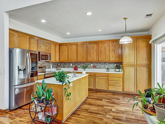 5th image of 2040 Tahoe Cir