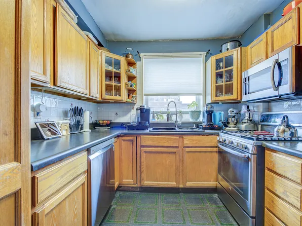 68-61 Yellowstone Boulevard image 9 of 21