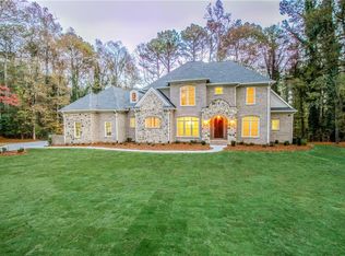 8201 Hewlett Rd, Sandy Springs, GA 30350