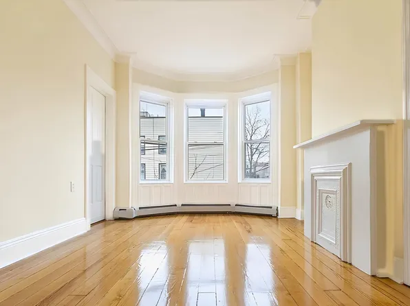 17 Pierce Ave APT 2, Jersey City, NJ 07307