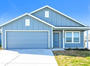 10709 Revolver Ln, Fort Worth, TX 76108