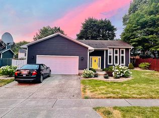 953 E Marlin Dr, Decatur, IL 62521