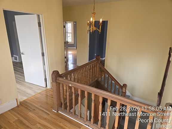 3rd image of 1411 NE Monroe St