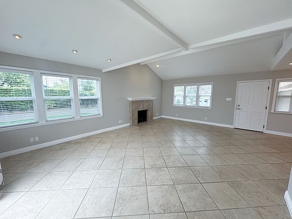 5th image of 501 Agua Pl