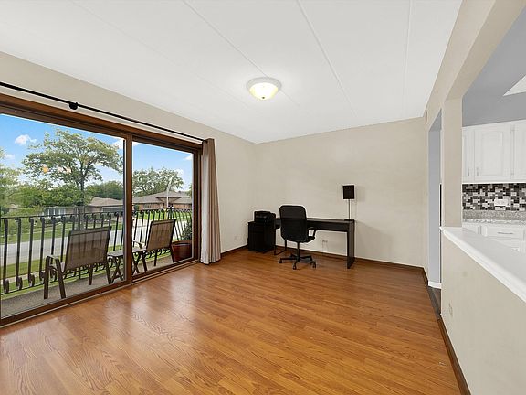 4th image of 15239 Catalina Dr Unit 2