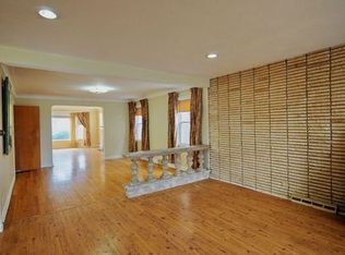7408 N Washtenaw Ave, Chicago, IL