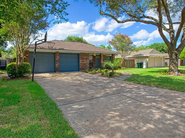 7410 Sawmill Trl, Houston, TX 77040