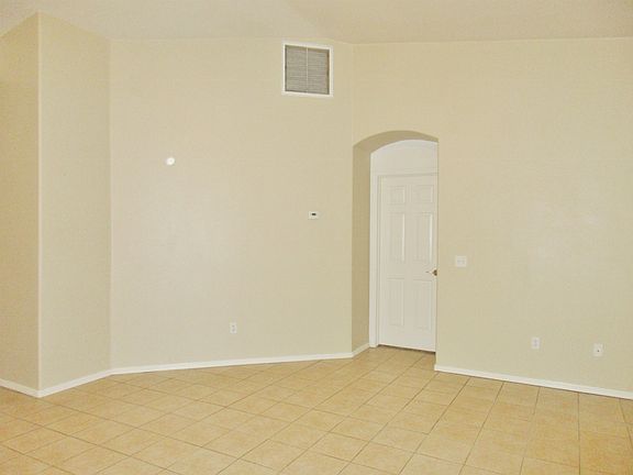 5th image of 2704 Harrod Ave