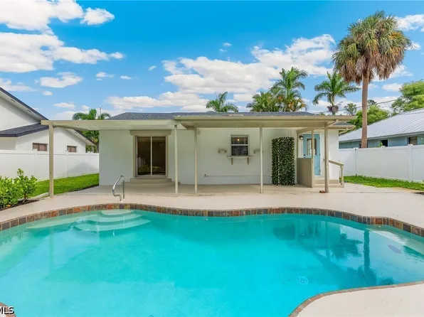 1342 Alhambra Dr, Fort Myers, FL 33901