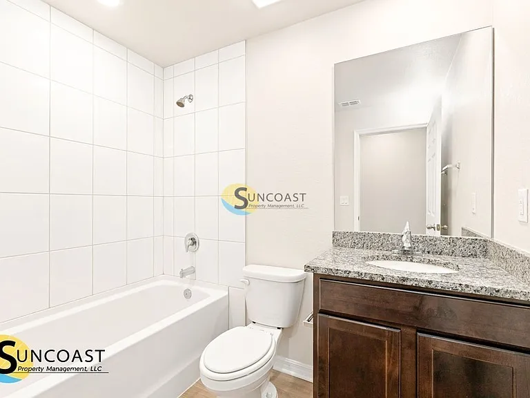 306 Urbana St — Photo 24