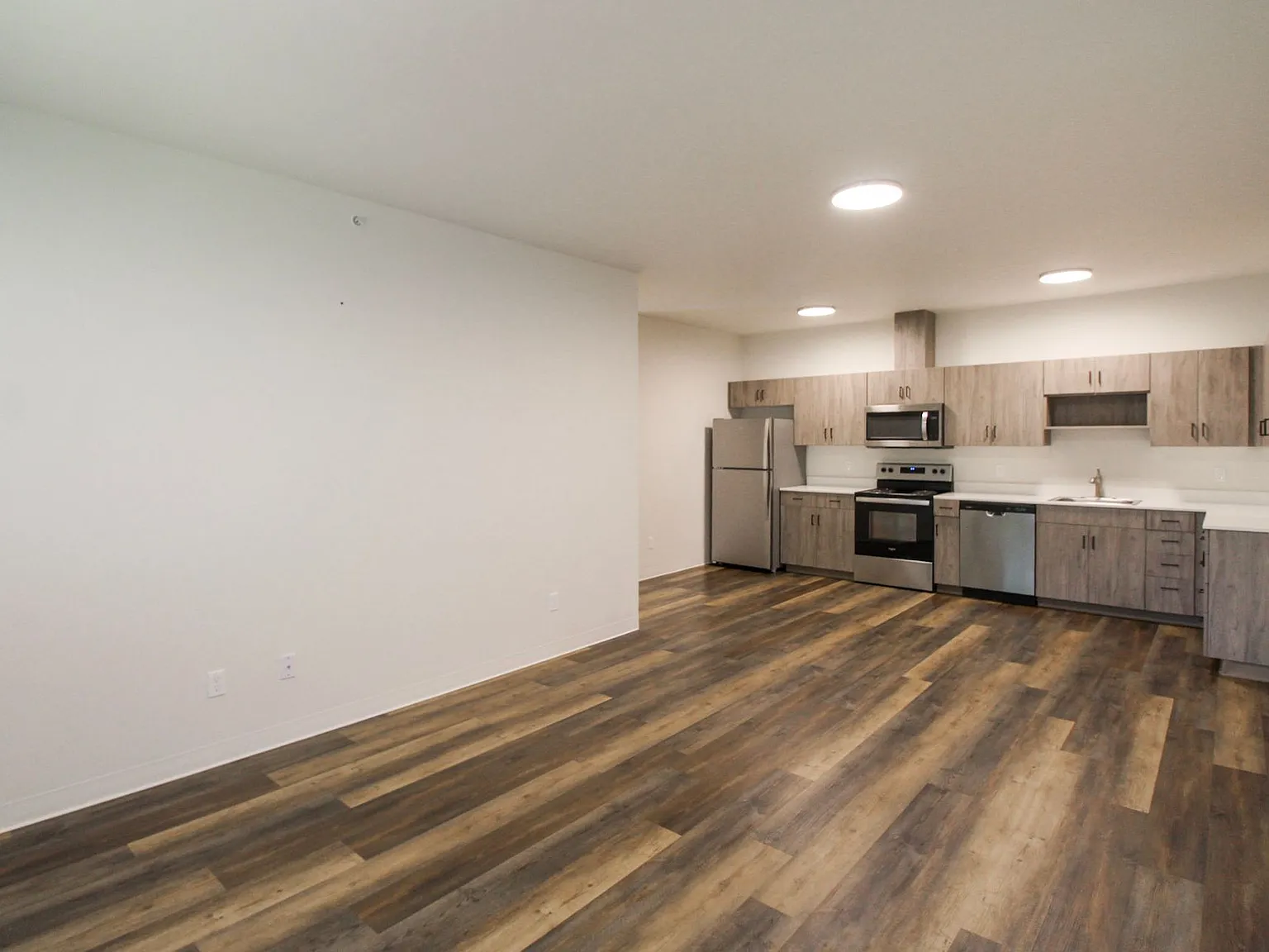 Creek's Edge Apartments — Photo 4