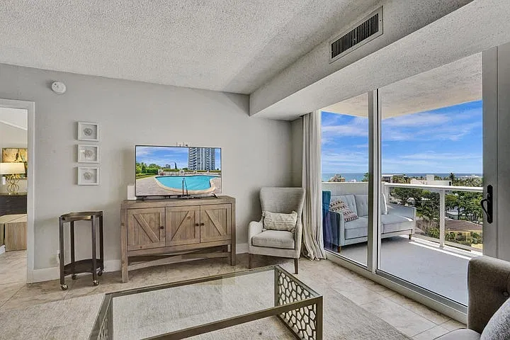 2715 N Ocean Blvd — Photo 4
