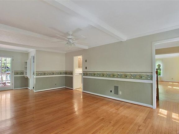 5th image of 10219 Farmleigh Dr