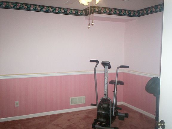 Down stairs bedroom