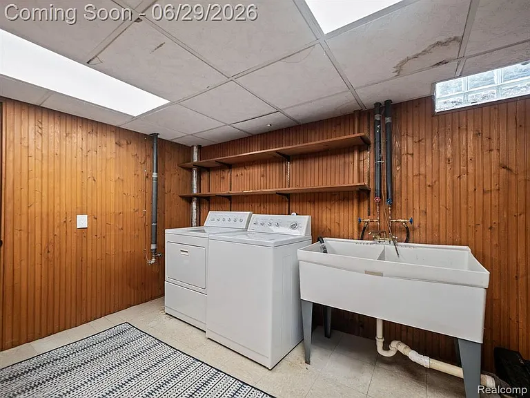1646 S Bates St — Photo 18