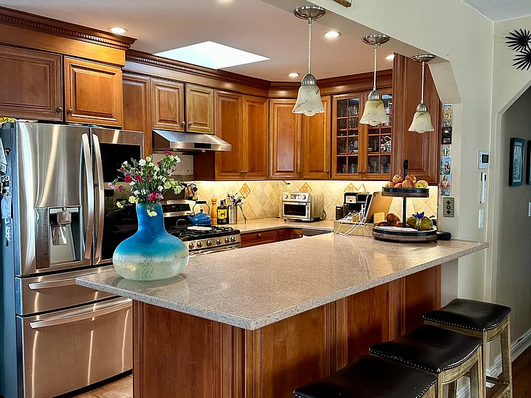 Kitchen Bar