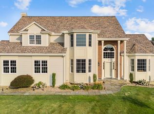 184 Stone Hill Dr, Rocky Hill, CT 06067