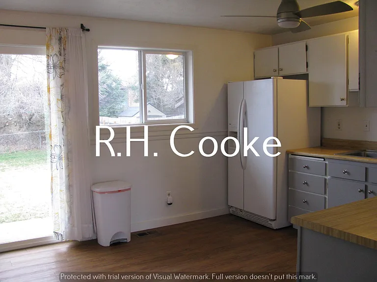 4245 E 9th Ave — Photo 9