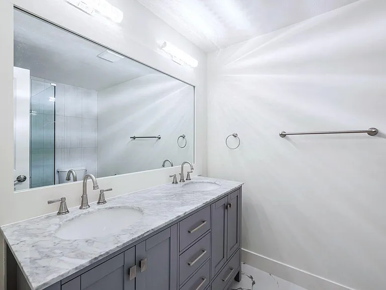 6031 Macbeth Ln — Photo 15