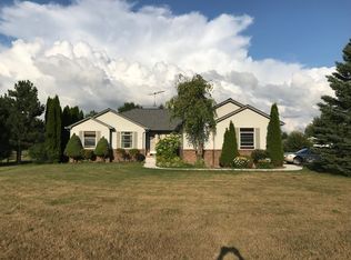 1390 Mackie Rd, Berlin, MI 48002