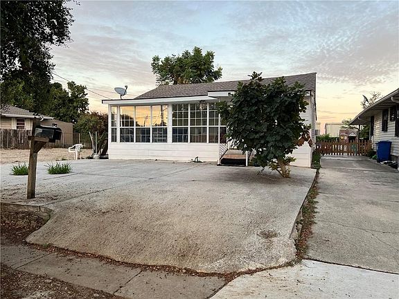 2nd image of 1848 Shirley Dr